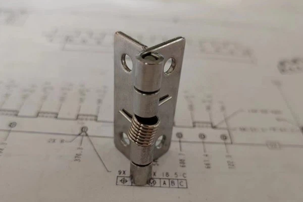 Metal Spring Hinges Made Of Titanium Steel Are High in Strength And Light in Weight, And Are Often Used As Active Parts in Fitness Equipment.