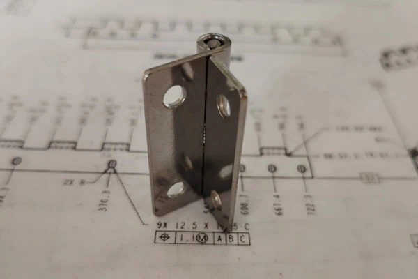 Metal Spring Hinges Made Of Titanium Steel Are High in Strength And Light in Weight, And Are Often Used As Active Parts in Fitness Equipment.
