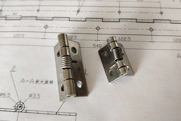 Miniature Hinges